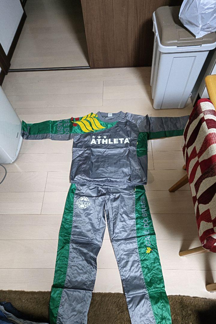 ATHLETA サッカー ピステ上下 グレー/グリーン