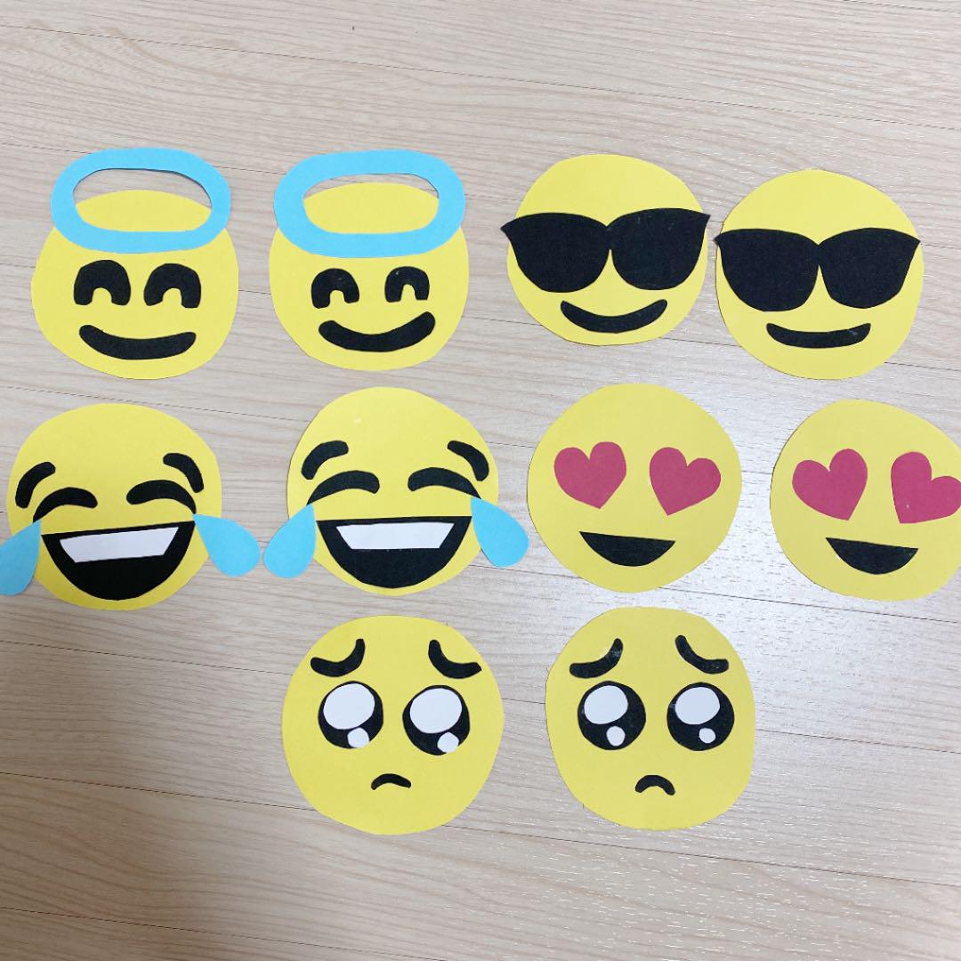 メルカリ ペーパークラフト ぴえん 画用紙 色紙 クラフト 布製品 380 中古や未使用のフリマ メルカリ ペーパークラフト ぴえん 画用紙 色紙 クラフト 布製品 380 中古や未使用のフリマ