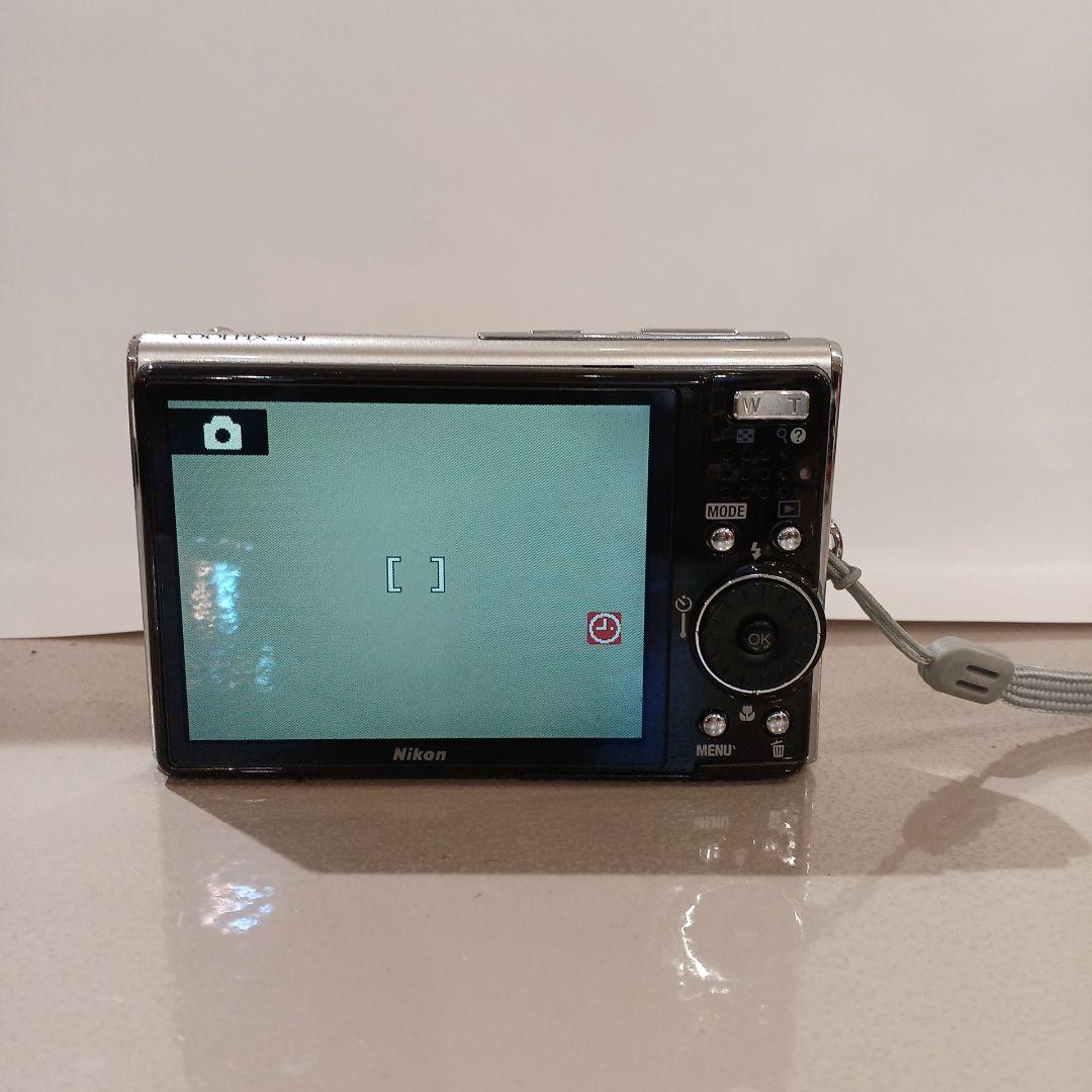 Nikon COOLPIX S51 シルバー コンパクトデジタルカメラ
