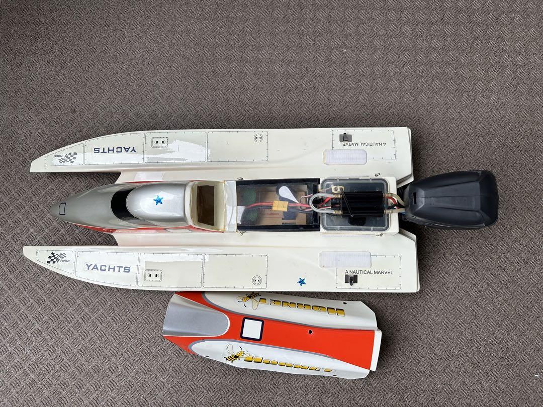 ラジコン　モーターボート　大型