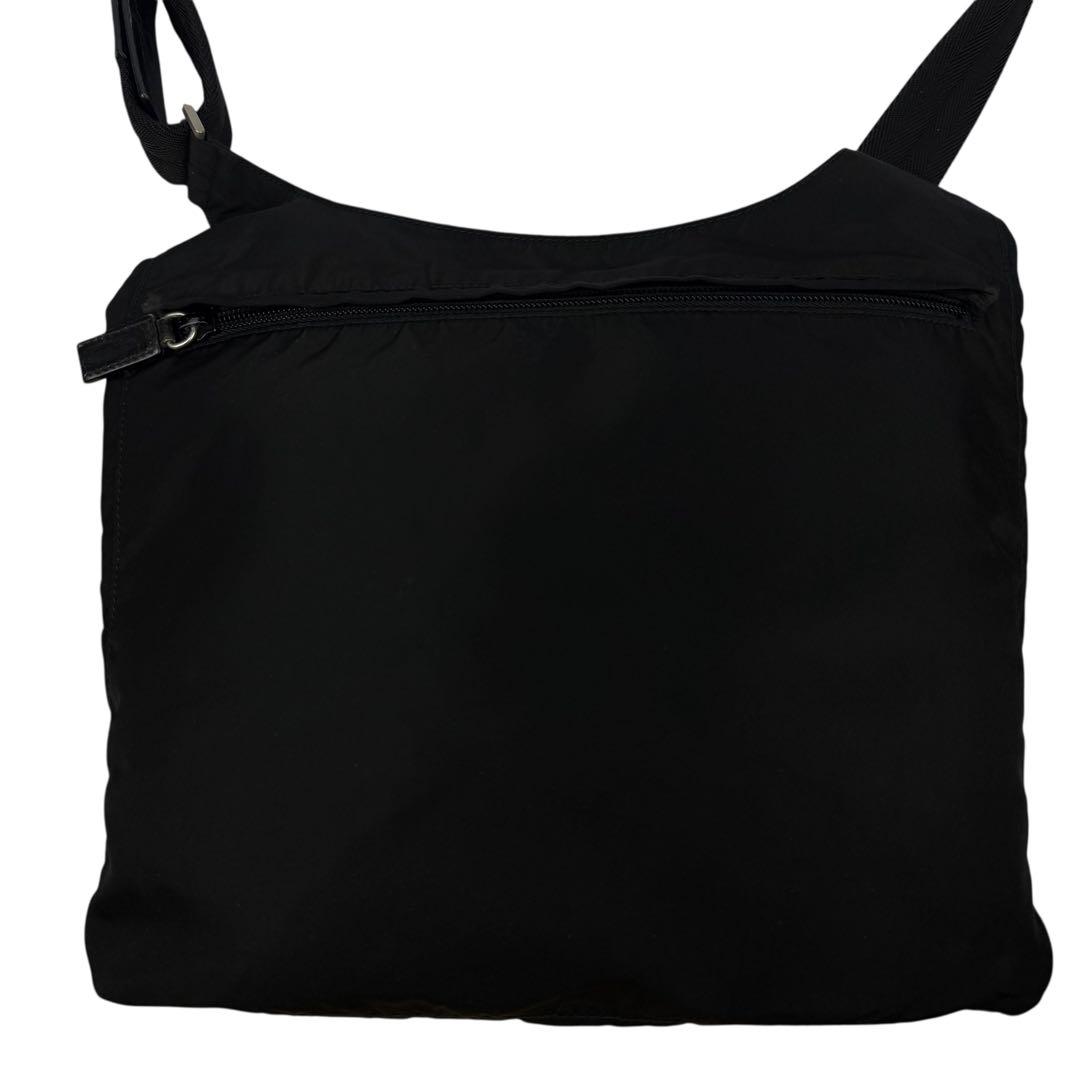 ナイロン ブラック