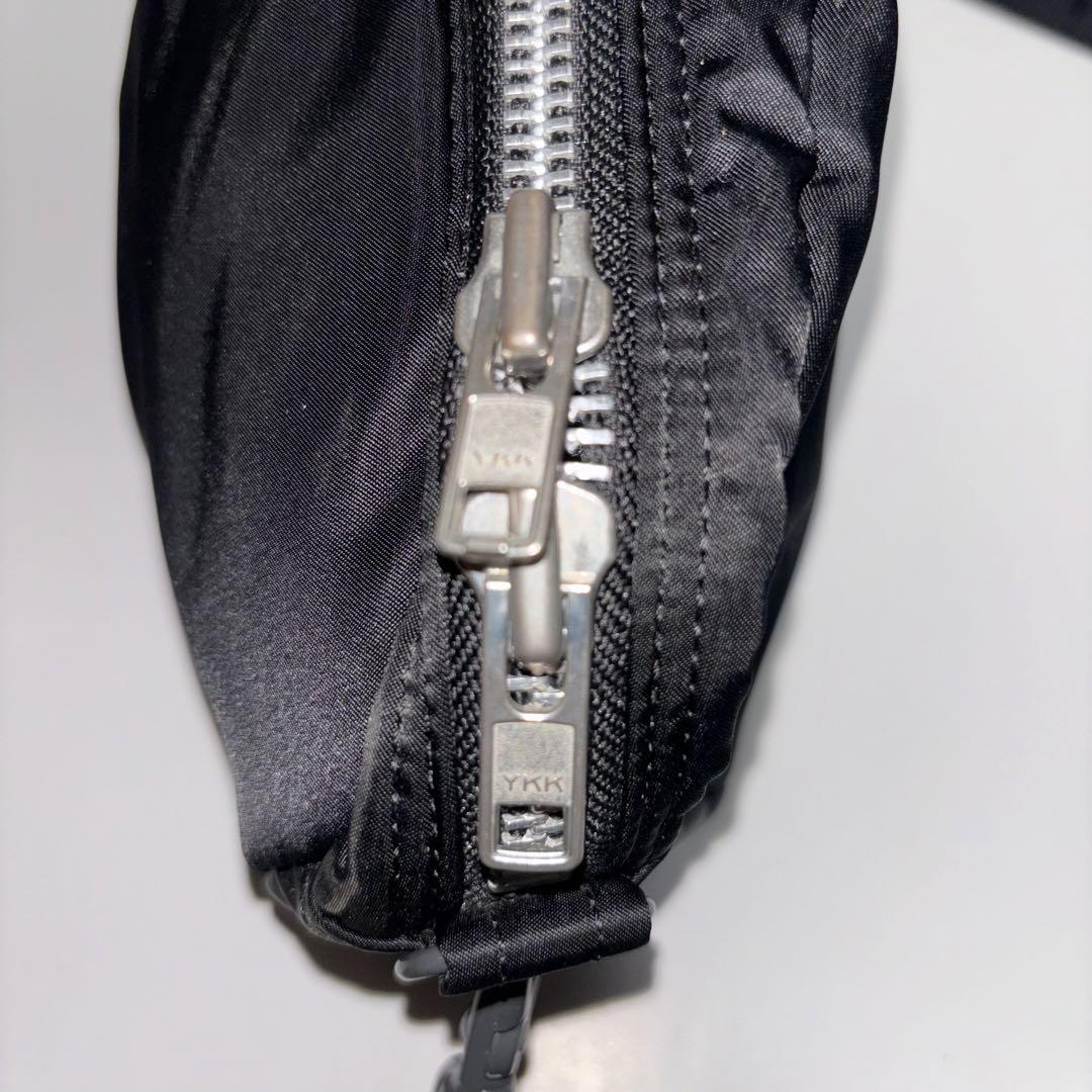 美品 PORTER タンカー ショルダーバッグ 三日月 ハーフムーン 美品 PORTER タンカー ショルダーバッグ 三日月 ハーフムーン