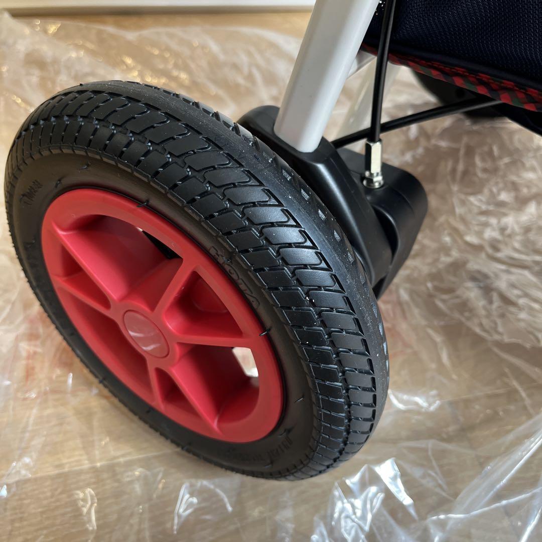 新品未使用　Aprica ファミリア ベビーカー