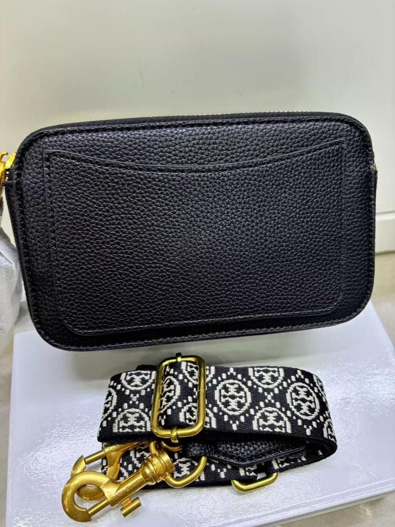 トリーバーチ ペリー ボンベ ダブルジップ エンボスロゴ ショルダーバッグ トリーバーチ ペリー ボンベ ダブルジップ エンボスロゴ ショルダーバッグ