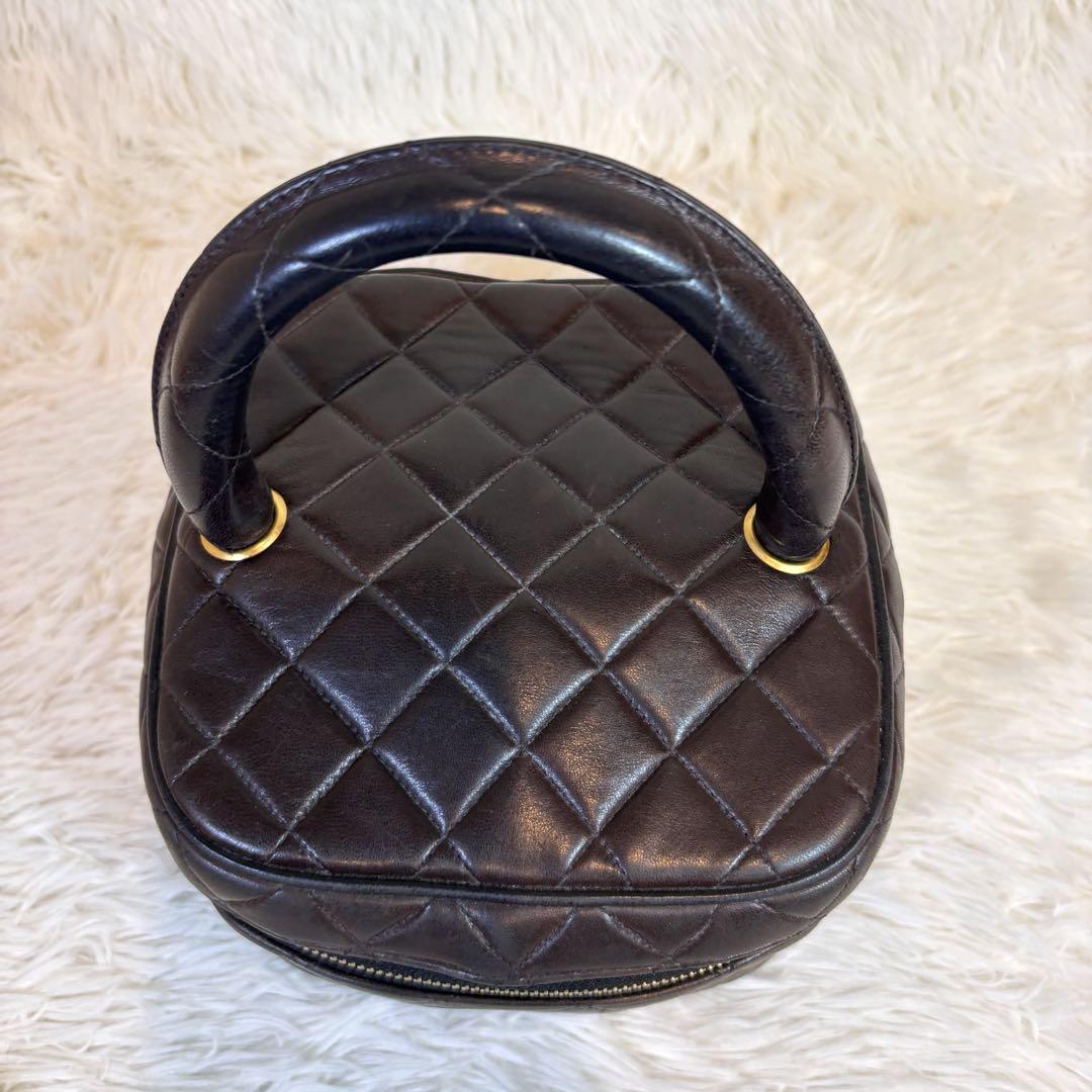 美品✨シャネル　バニティバッグ　マトラッセ　ラムスキン　ココマーク ブラウン