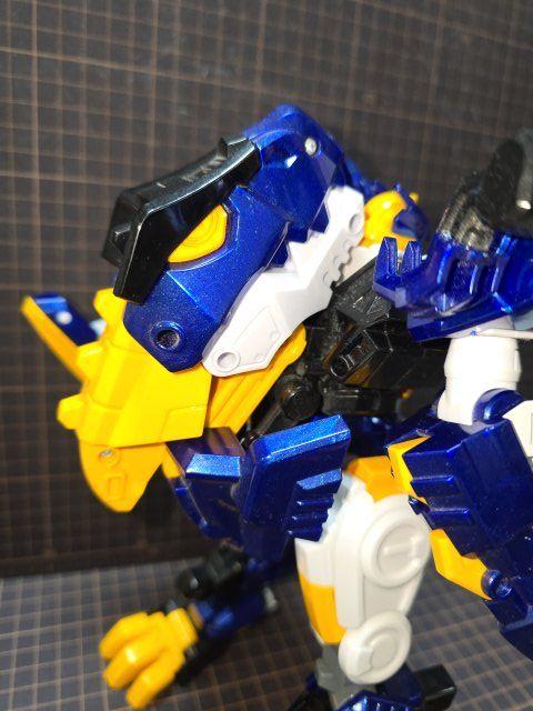 ミニ特攻隊　スーパー恐竜パワー　ターボストーム