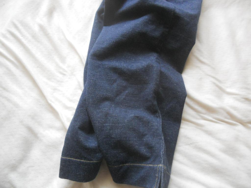アニエスベーアンファンショートパンツ*12a*カットソー紺未着用 アニエスベーアンファンショートパンツ*12a*カットソー紺未着用