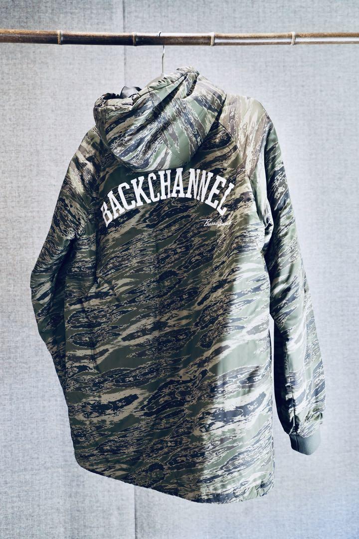 BACK CHANNEL  insulation jacket