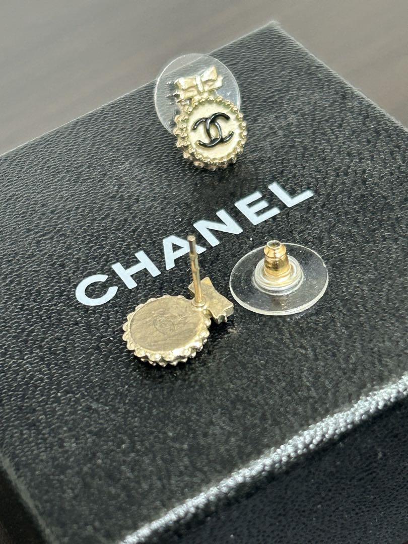 CHANEL ココマーク　ゴールド ピアス