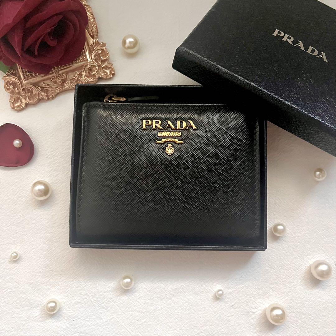 極美品 PRADA プラダ ブラック サフィアーノ 二つ折り財布