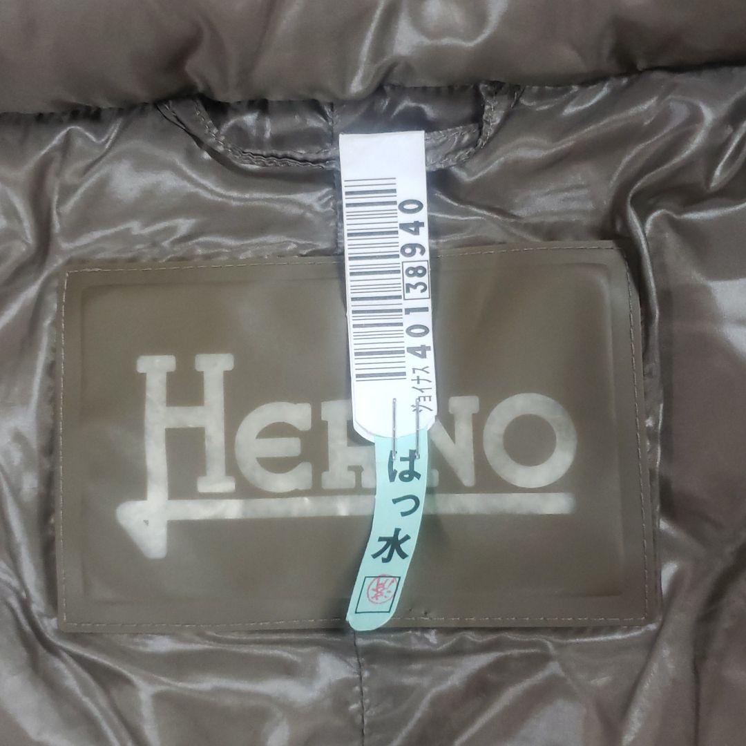 ☆大幅値下げ☆HERNO超軽量ボタンダウンコート美品大きなロゴ刻印ボタンがお洒落