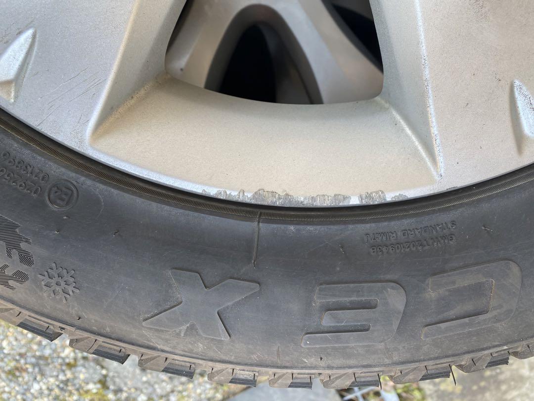 ひ*き様 GRIPMAX スタッドレスタイヤ 225/55R17 4本セット