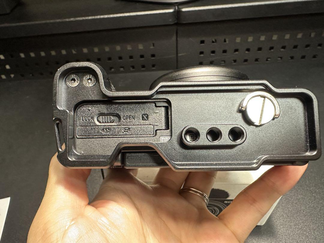 SONY VLOGCAM ZV-1M2 純正バッテリー×4＋純正チャージャー付き