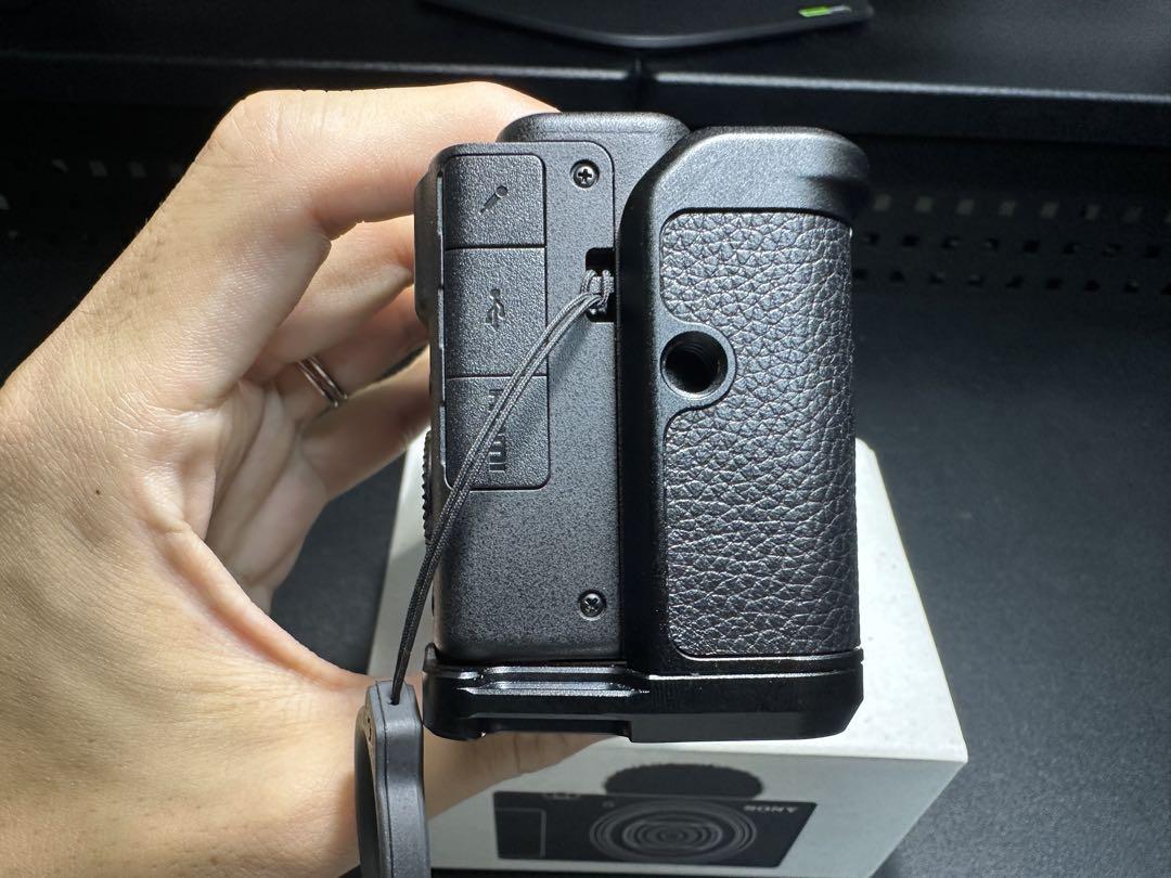 SONY VLOGCAM ZV-1M2 純正バッテリー×4＋純正チャージャー付き