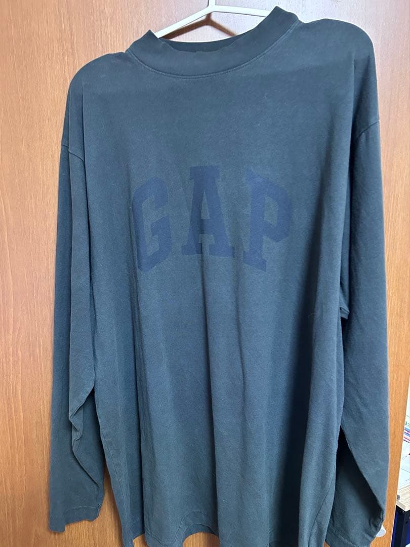 YEEZY GAP ロングTシャツ