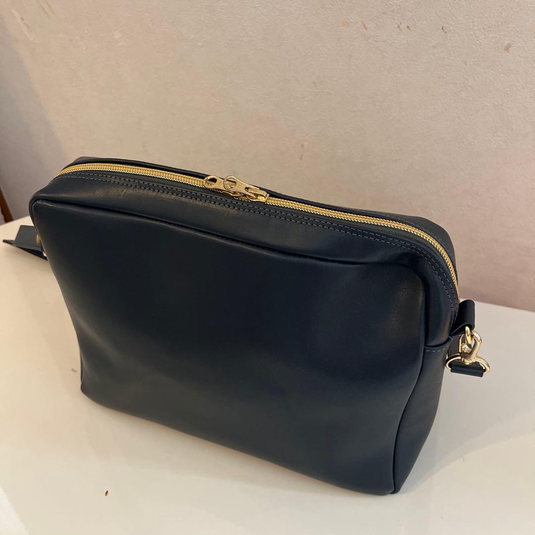 ネイビーブルー レザー ショルダーバッグ