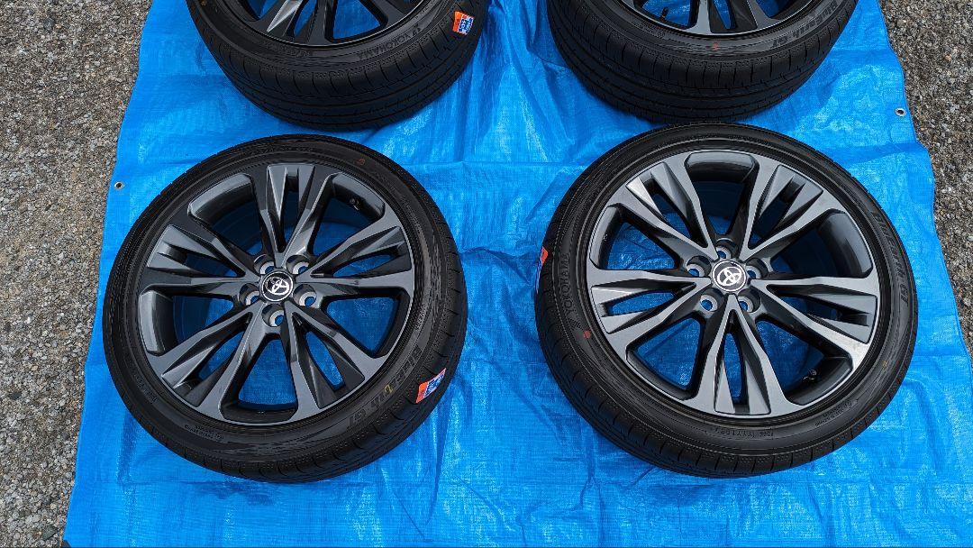 トヨタカローラツーリングW/B純正17インチタイヤホイール215/45R17