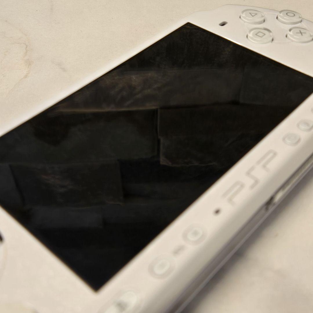 PSP 3000 本体 箱あり　美品　パール・ホワイト