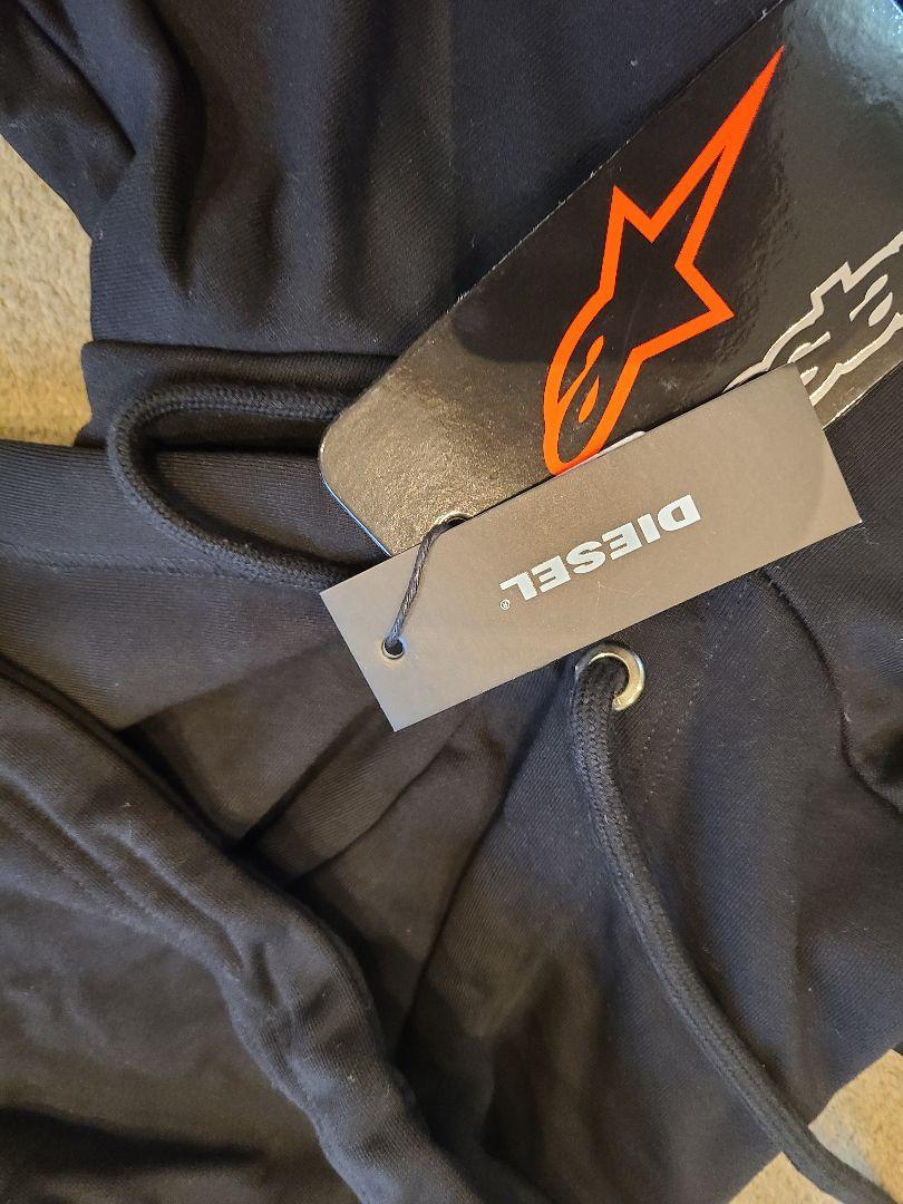 Diesel フード付きパーカー 新品タグ付き