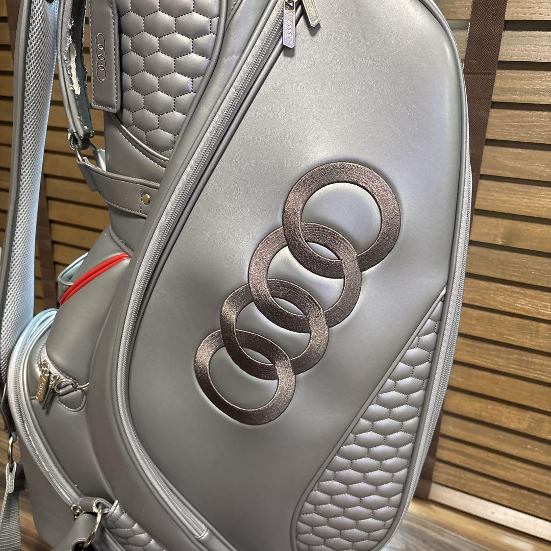 【NEW限定品】 限定品！Audi ゴルフバッグ グレー キルティング ゴルフバッグ・キャディバッグ