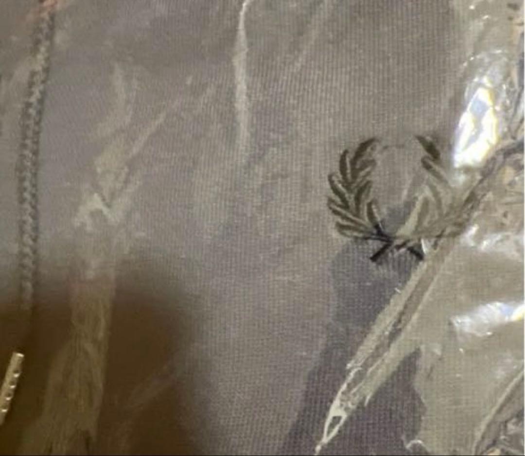 フレッドペリー Fredperry パーカー スウェットM M2643新品グレー フレッドペリー Fredperry パーカー スウェットM M2643新品グレー