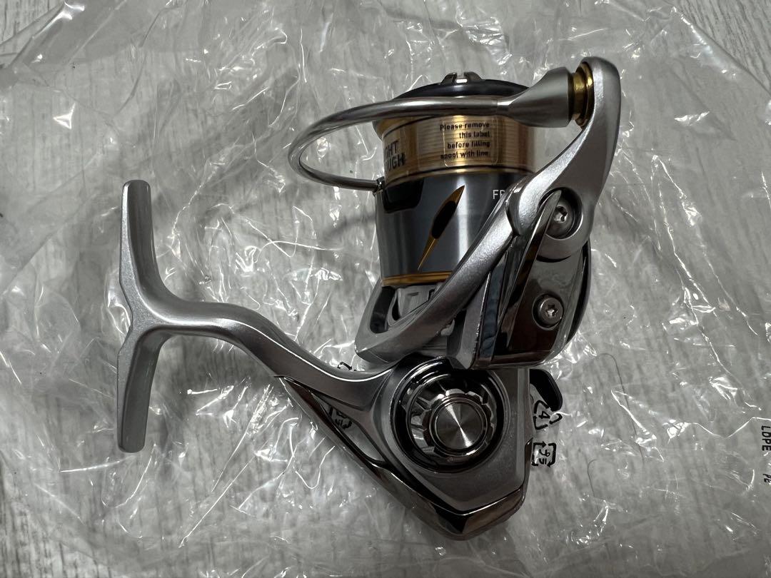 Amazon.com : Daiwa 21 Freams FC LT1000S : Sports & Outdoors