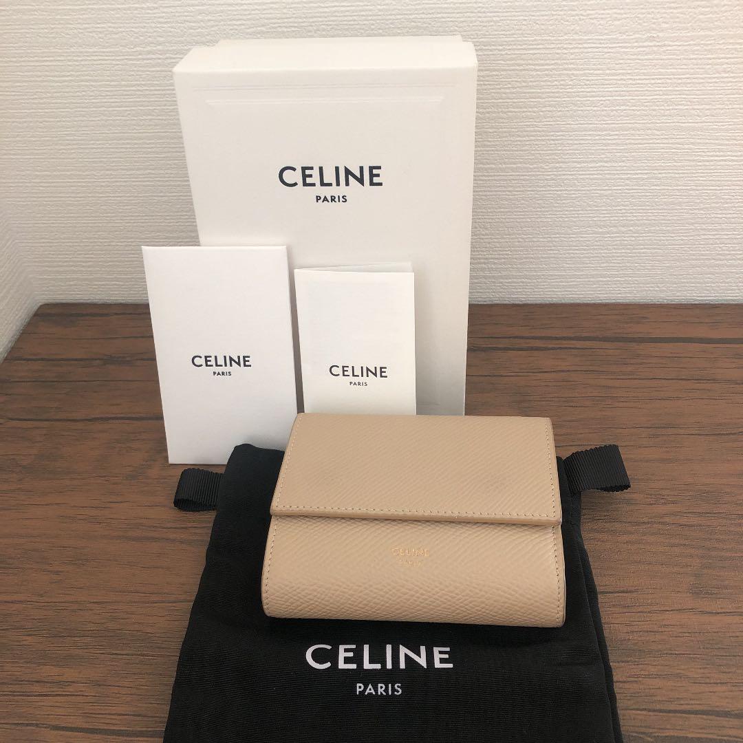 セリーヌ 折財布 トリフォルドウォレット セリーヌ 折財布 トリフォルドウォレット