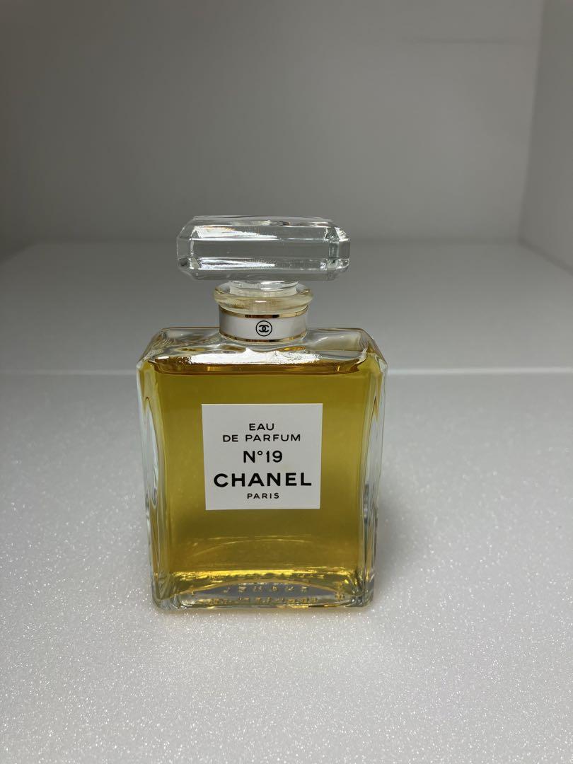 新品未使用シャネル No19 オードゥ パルファム BT 50ml シャネル No19 オードゥ パルファム BT 50mlヴィンテージ
