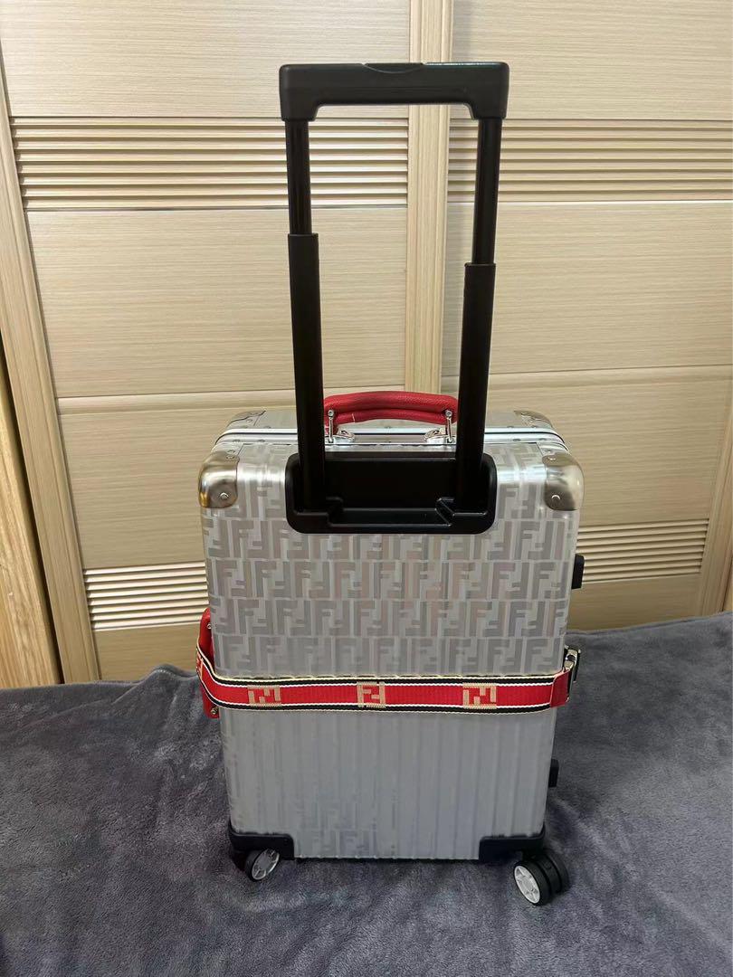 コラボ　スーツケース キャリーケース リモワ RIMOWA