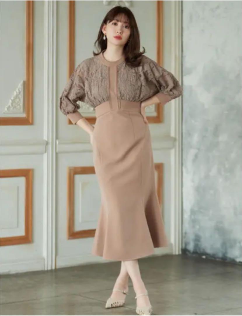 ♡herlipto。。新品タグ付 フローラルドレス ライトベージュ Sサイズ