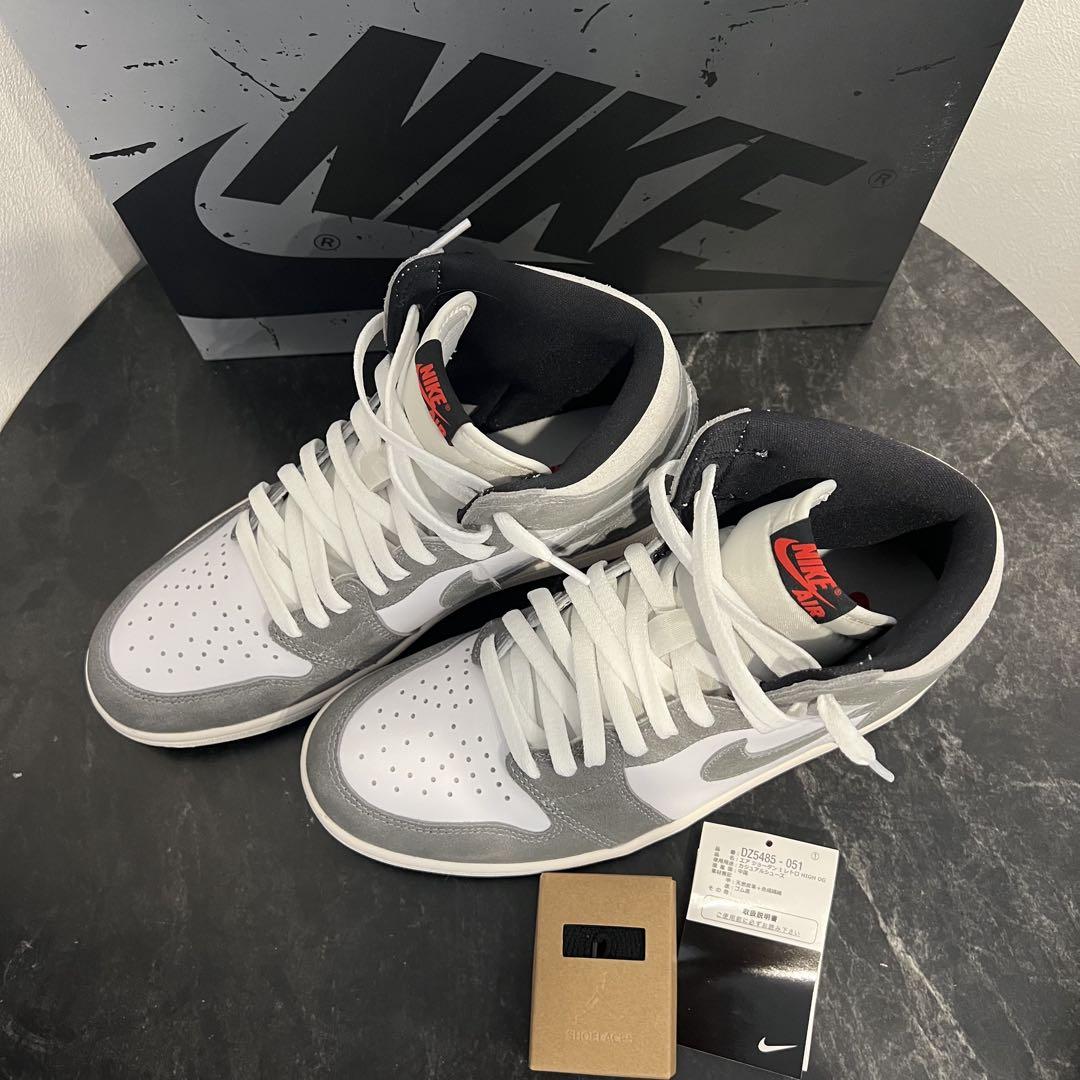 Nike Air Jordan1 Retro High ブラックアンドスモーク