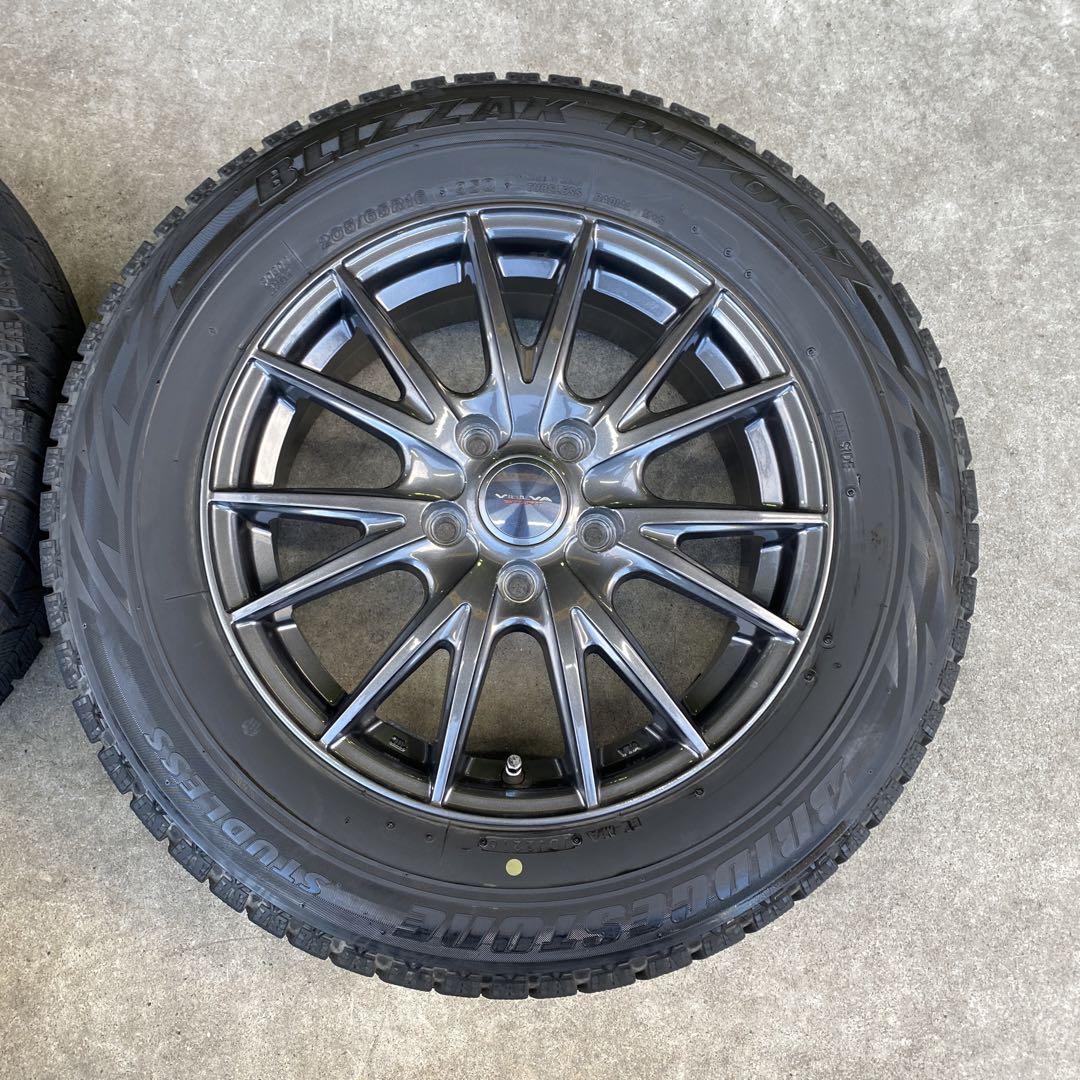 中古ブリヂストンスタッドレスタイヤセット205/65R16_画像1