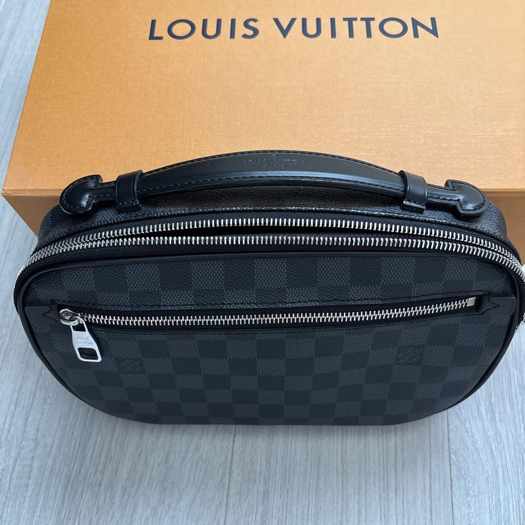 LOUIS VUITTON ルイヴィトン　アンブレール　ダミエグラフィット
