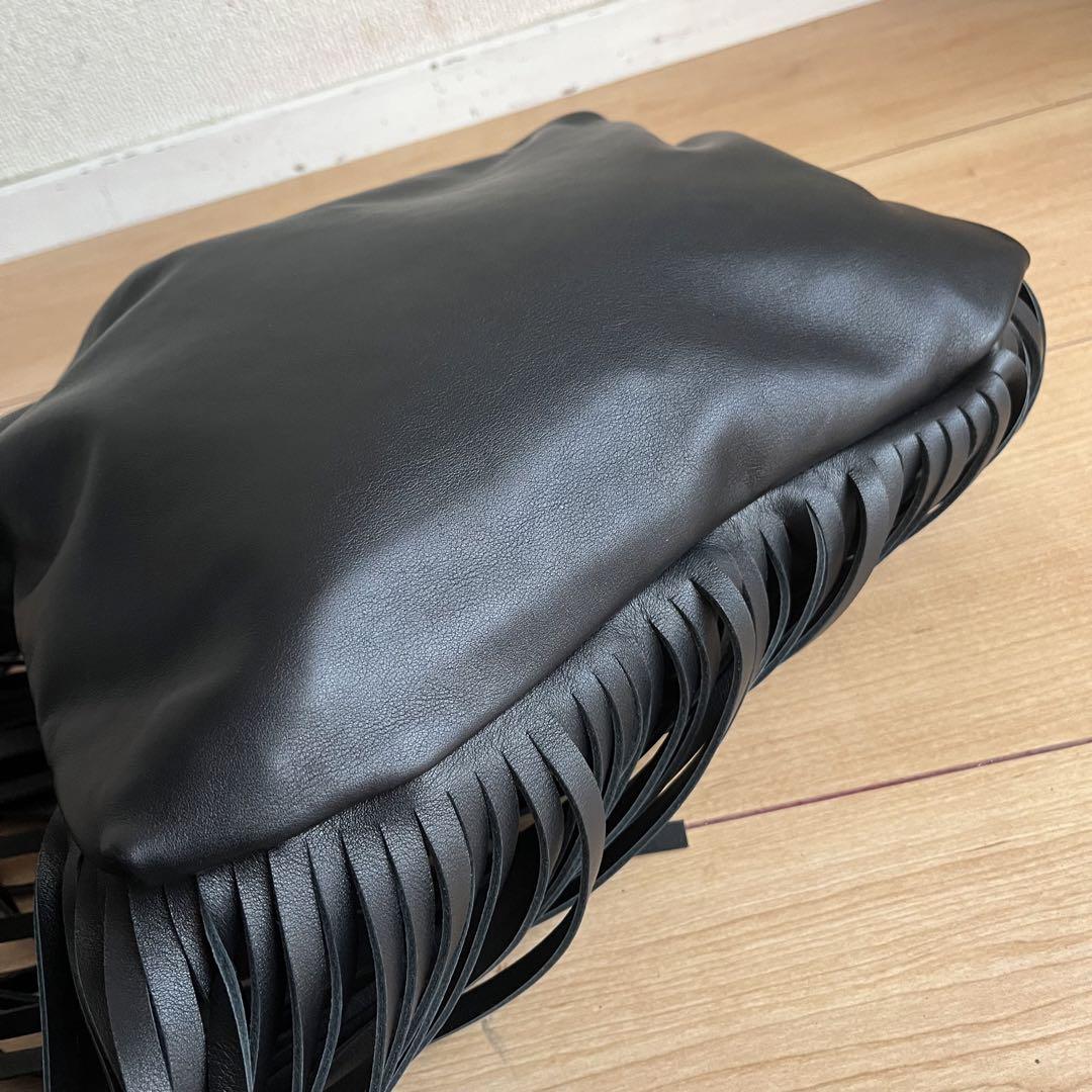 ✨️未使用級✨️ BOTTGAVENETA フリンジ ショルダーバッグ レザー