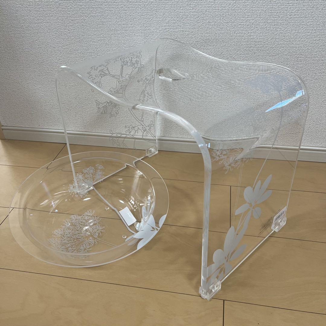 お得◎新品　サリナ　アクリル　バスチェア　Lサイズ　ウォッシュボール　2点
