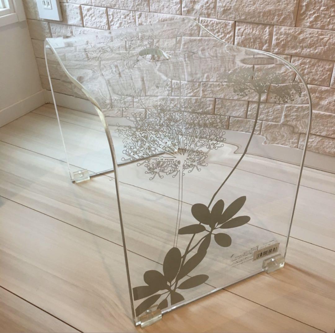 お得◎新品　サリナ　アクリル　バスチェア　Lサイズ　ウォッシュボール　2点