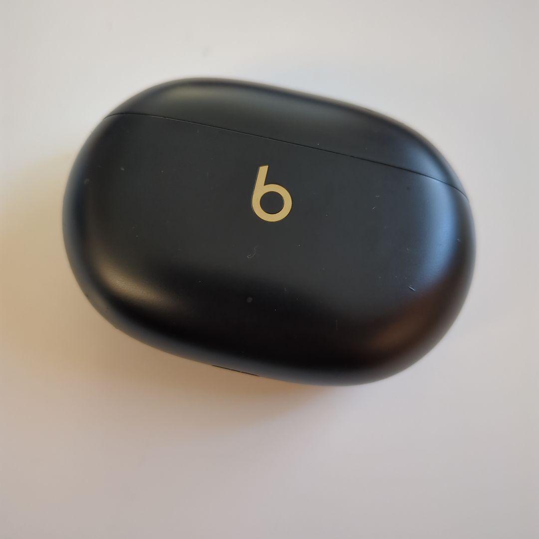 Beats Studio Buds+ ブラック 充電ケース 充電器 - メルカリ