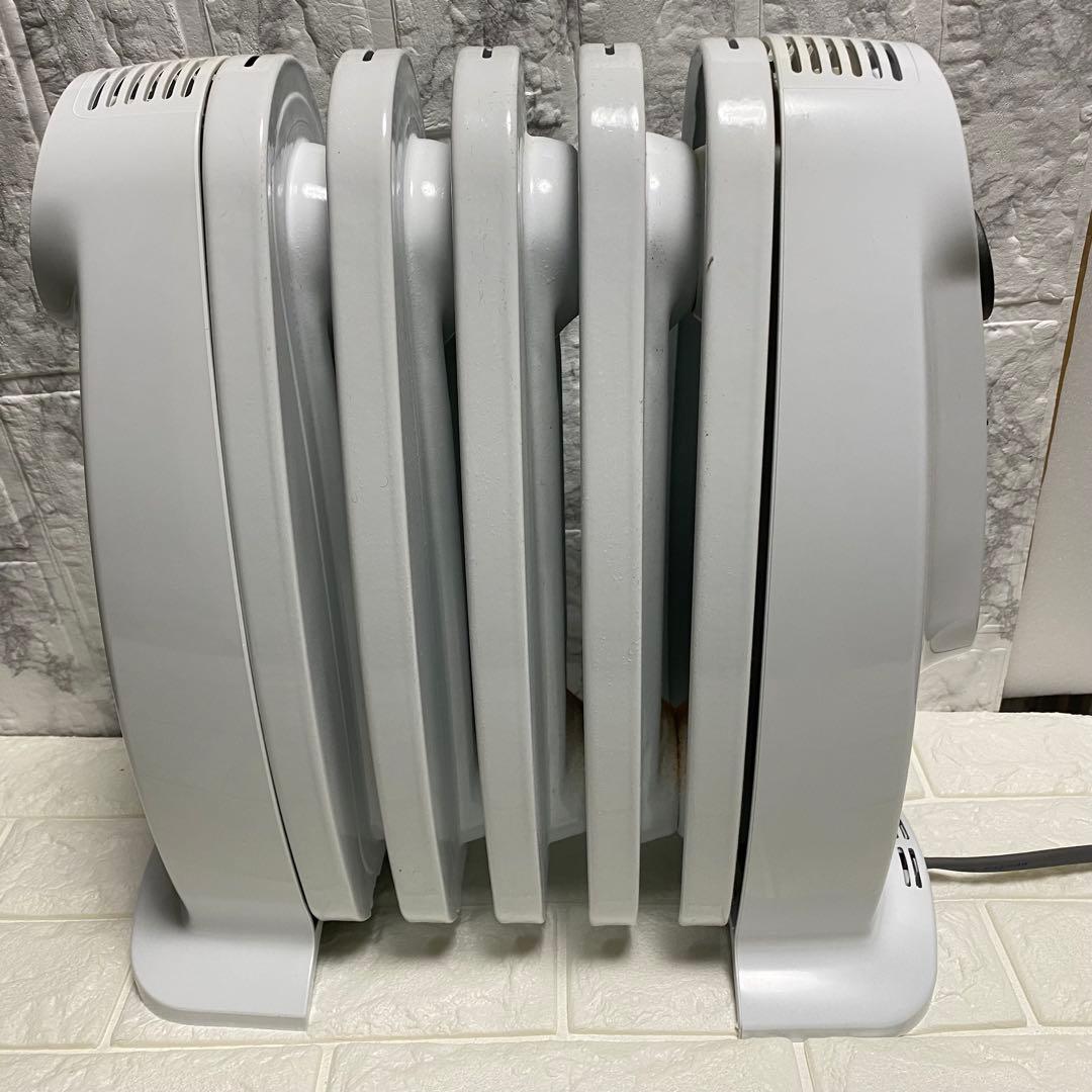 DeLonghi デロンギ オイルヒーター NJM0505 500W 小型暖房 - メルカリ DeLonghi デロンギ オイルヒーター NJM0505 500W 小型暖房 - メルカリ