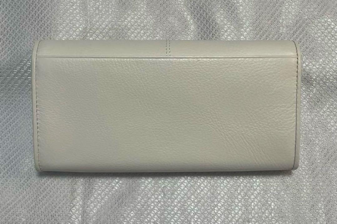未使用品　ANTEPRIMA アンテプリマ　長財布　花柄