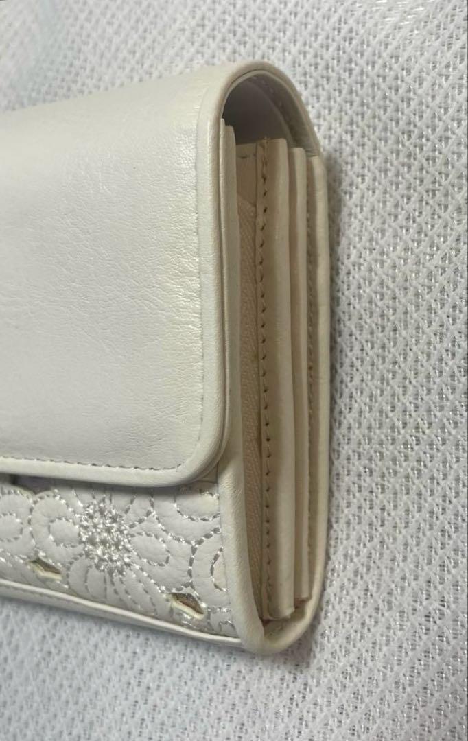 未使用品　ANTEPRIMA アンテプリマ　長財布　花柄