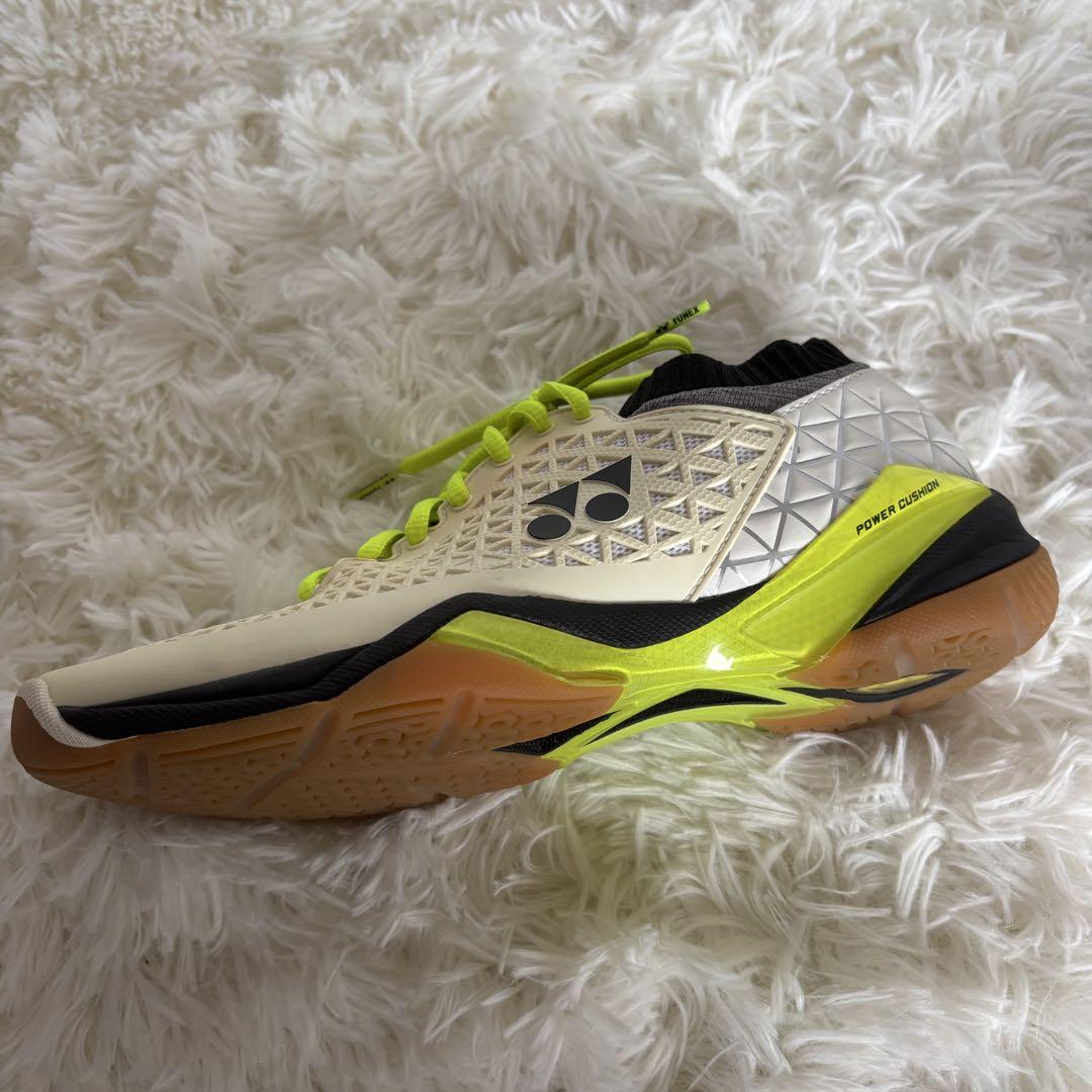 美品 YONEX ヨネックス バトミントンシューズ 25.5 ECLIPSION