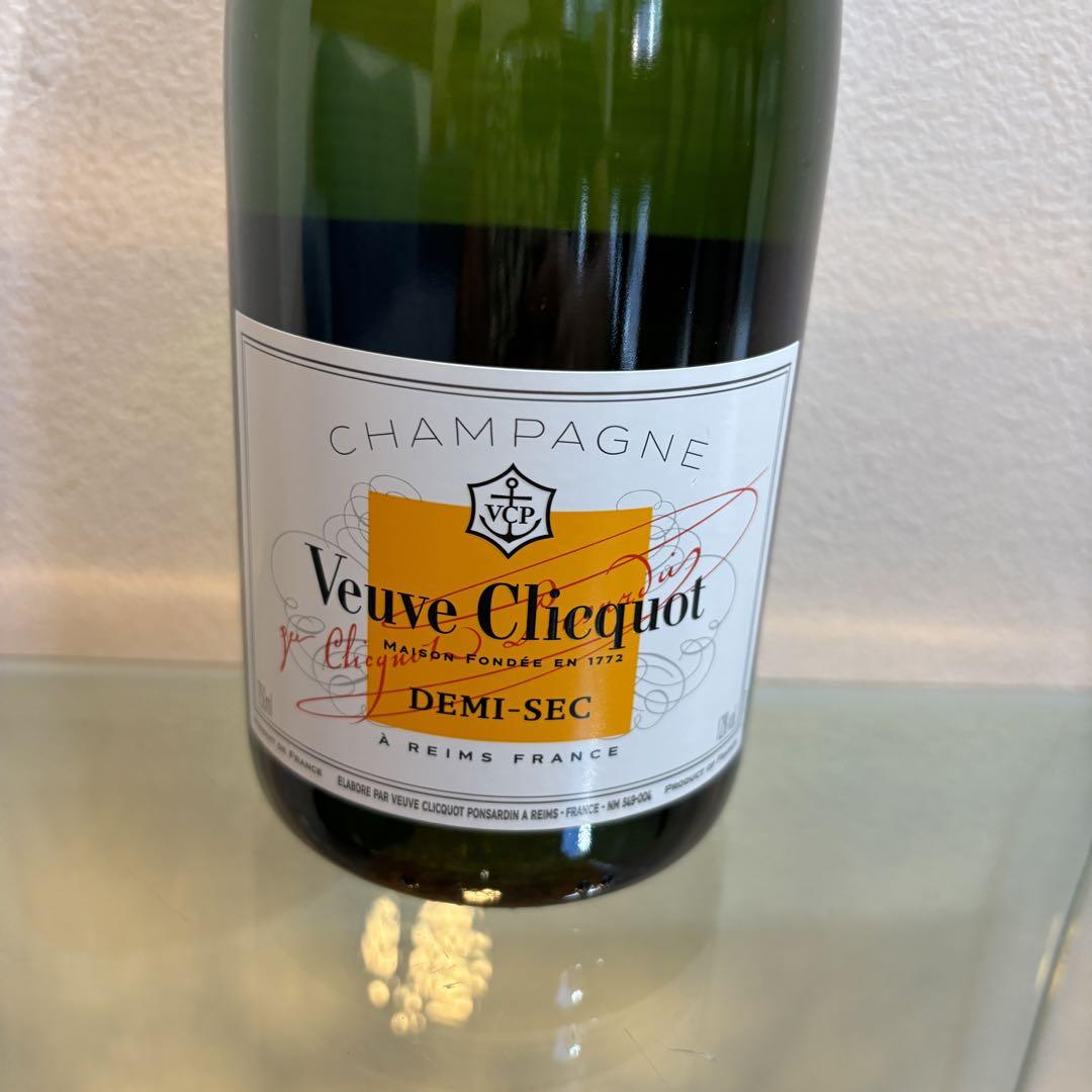 NA2111 未開栓! Veuve Clicquot ヴーヴ・クリコ ホワイト
