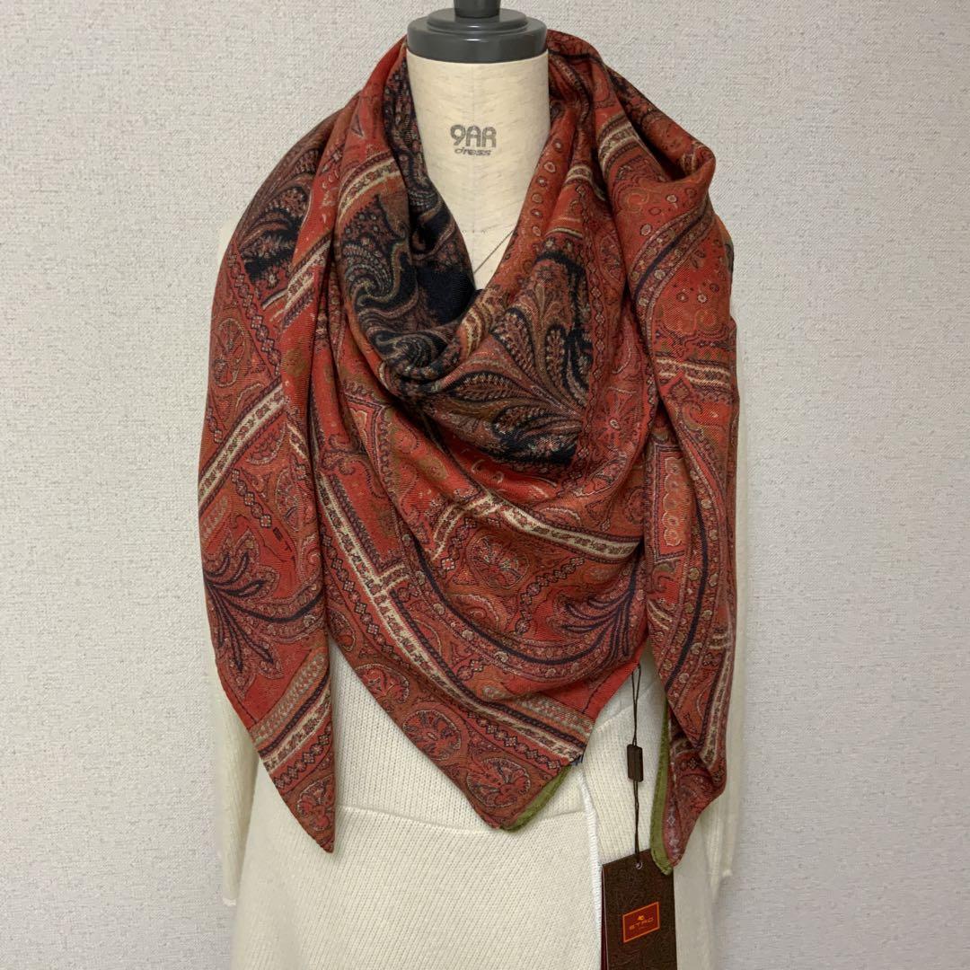 洗練されたデザイン　ETRO 正規品　大判ショール　 希少サイズ 洗練されたデザイン ETRO 正規品 大判ショール 約140×140 希少サイズ