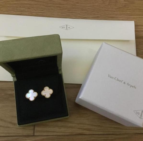 中古美品 ヴァンクリーフ ヴィンテージ アルハンブラ イヤリング ピアス