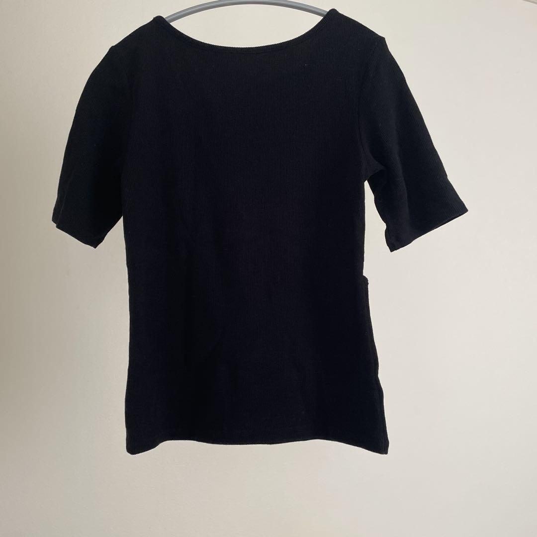 アシンメトリック裾 ブラックシャツ 半袖 アシンメトリックデザイン 黒 半袖Tシャツ - メルカリ