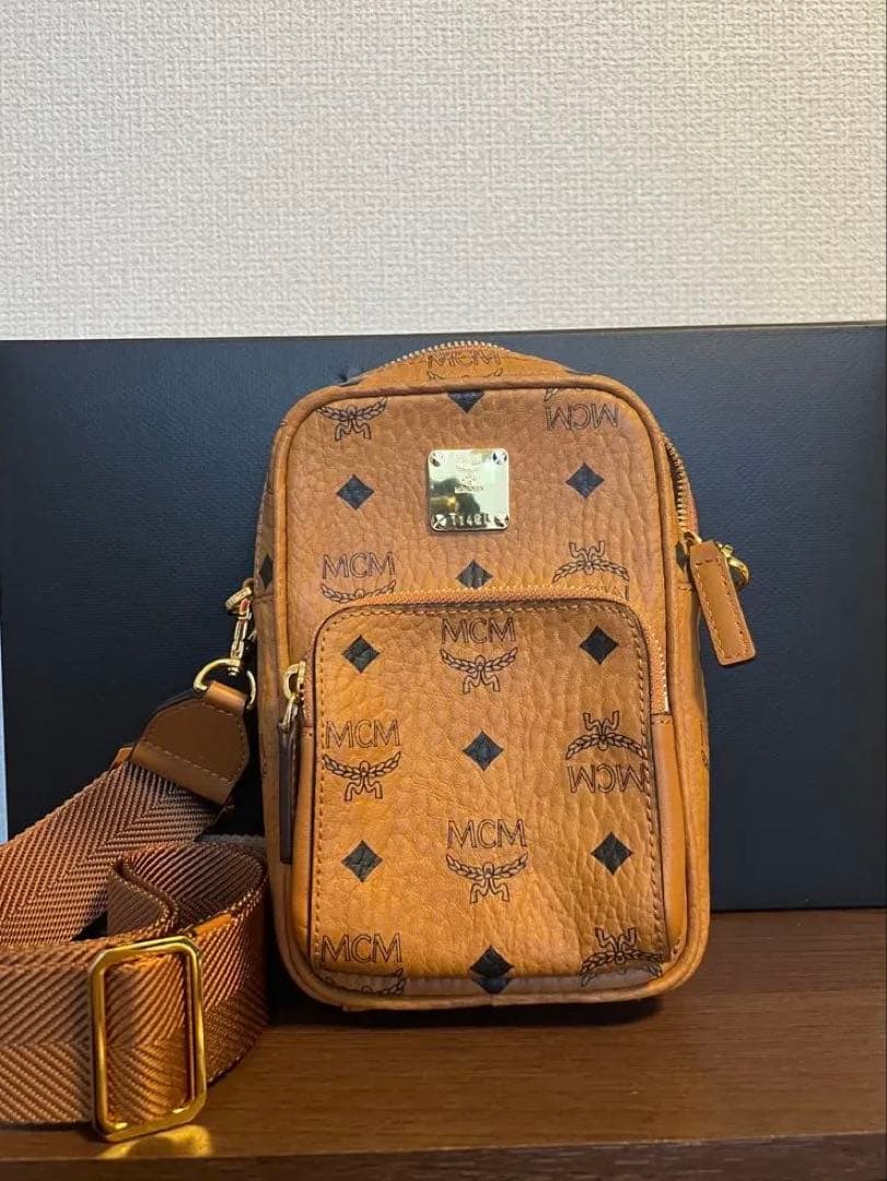 MCM ショルダーバッグ