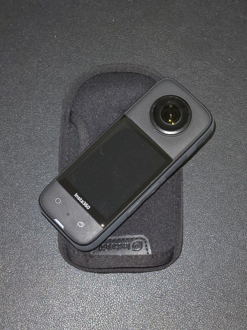 インスタ360 ONE X3 専用ケース付き