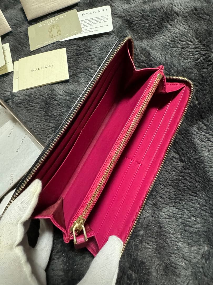 BVLGARI長財布黒×ピンク 超美品 BVLGARI長財布黒×ピンク 超美品