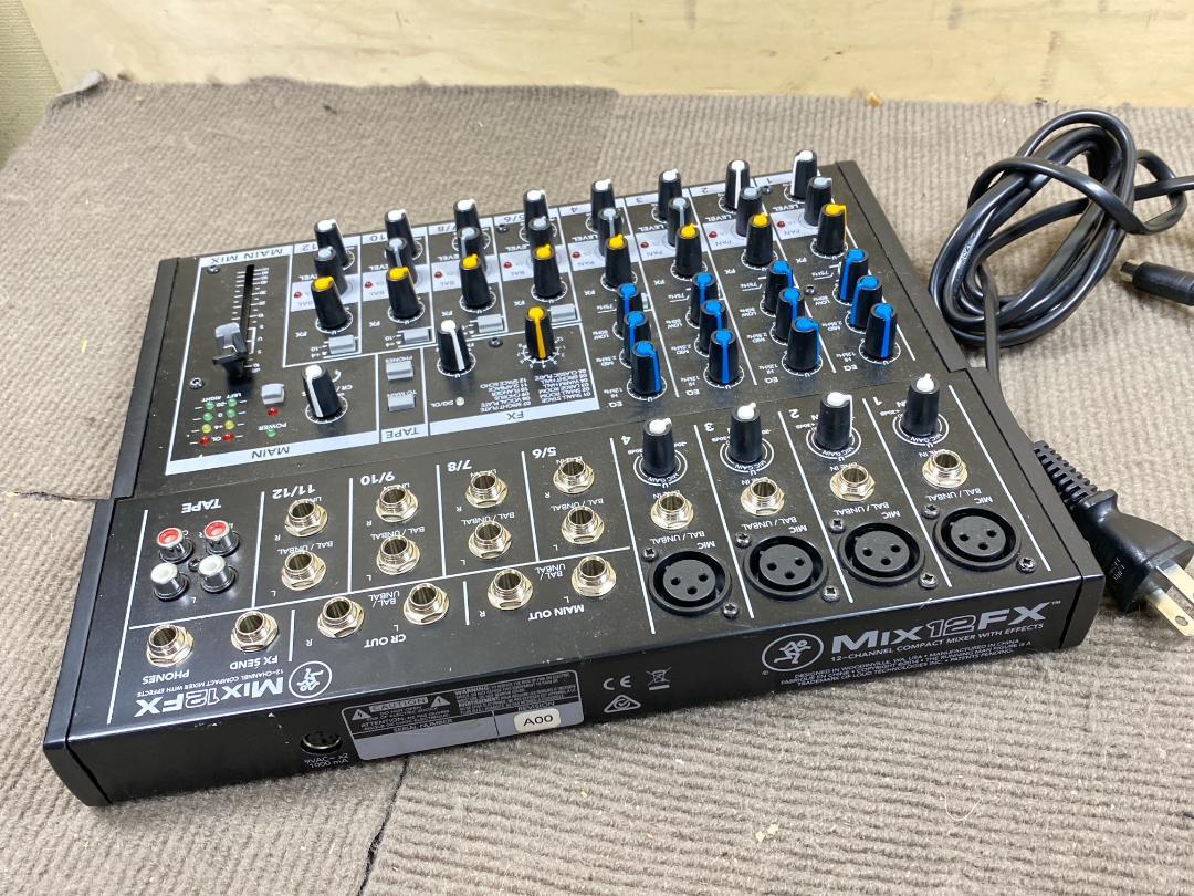 02 mackie mix12FX ミキサー