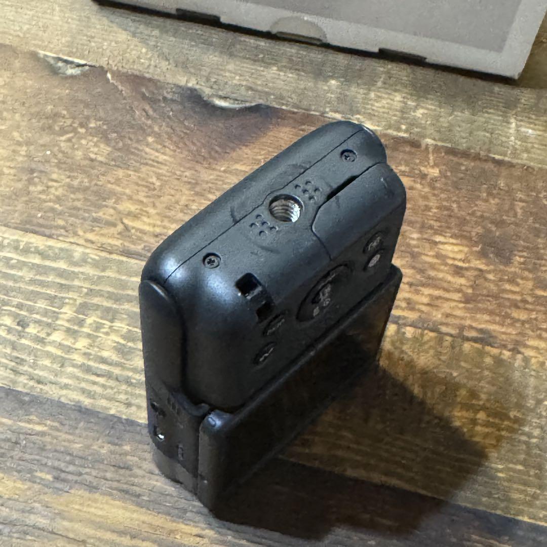 【美品】Canon PowerShotV10 silver